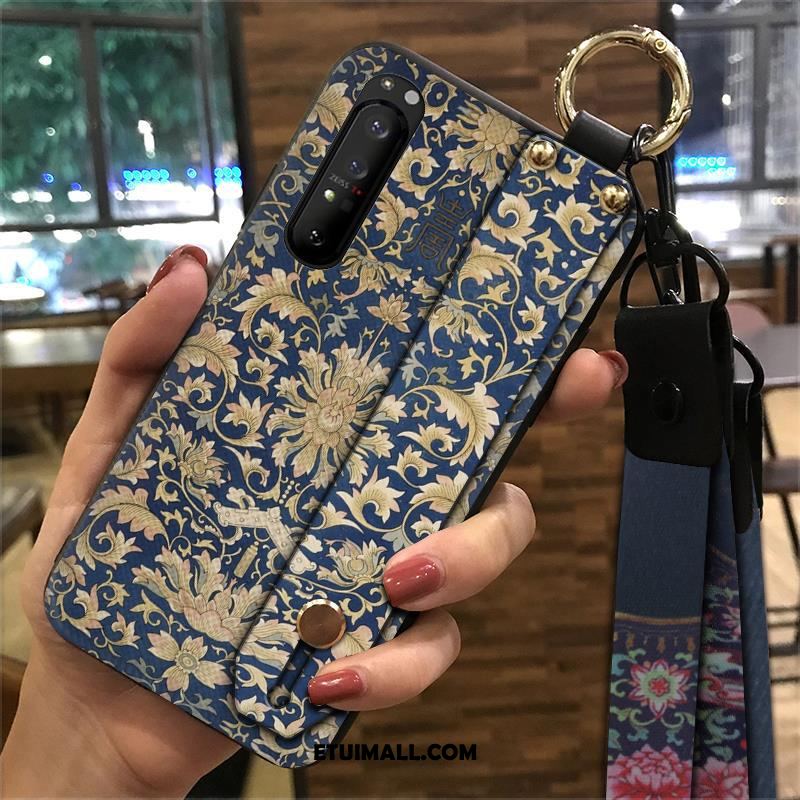 Etui Sony Xperia 1 Ii Miękki Wspornik Vintage Pałac Czerwony Pokrowce Tanie