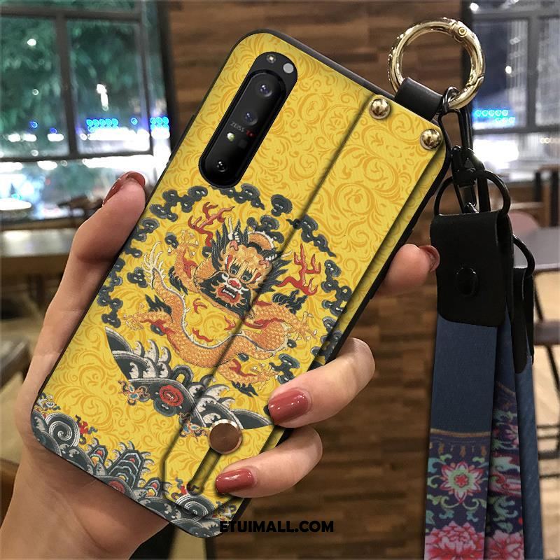 Etui Sony Xperia 1 Ii Miękki Wspornik Vintage Pałac Czerwony Pokrowce Tanie